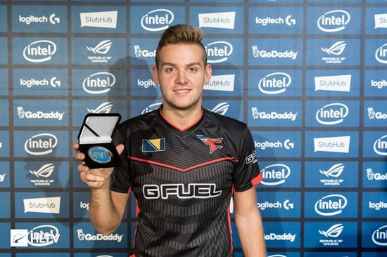 Vitality 保留了丹麦语的“Come on”作为团队的赛前口号